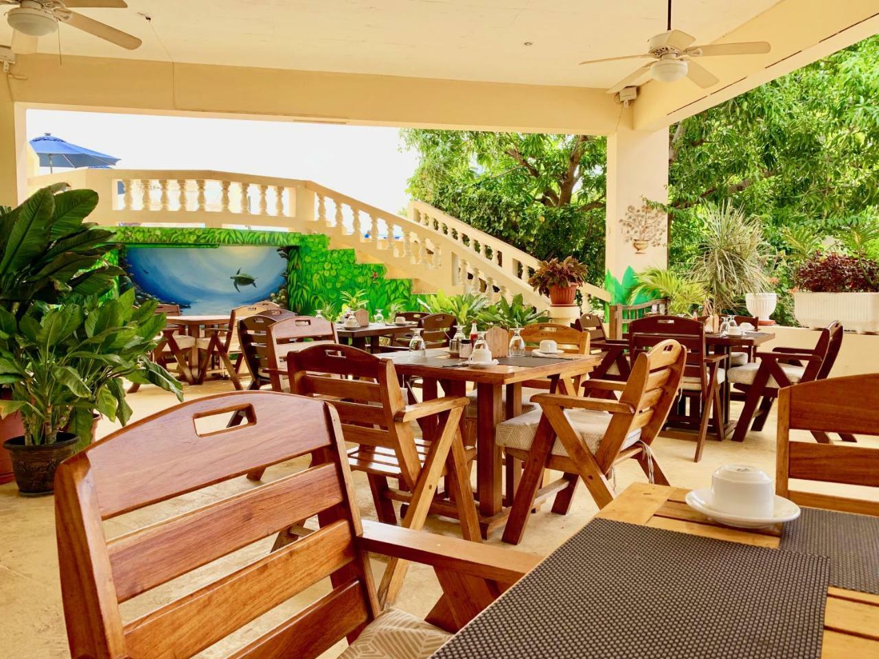 The Westender Inn Negril Kültér fotó